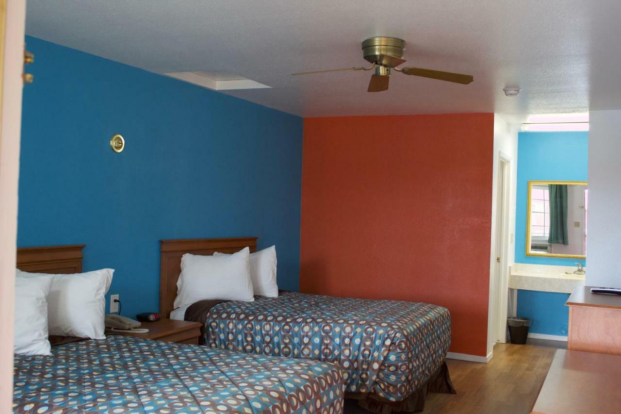 Vagabond Inn Buttonwillow I-5 Exit 253 Bakersfield Kültér fotó
